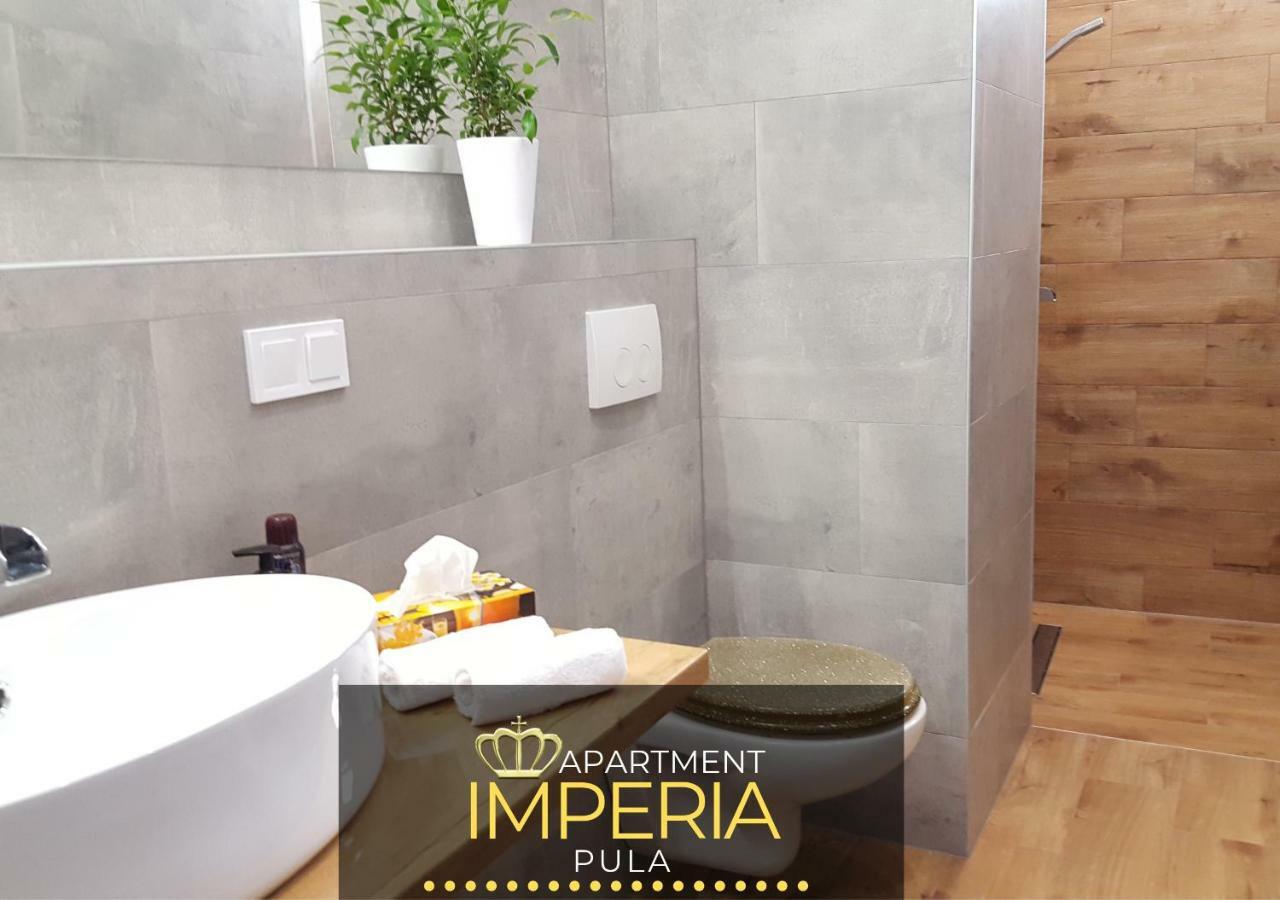 Apartment Imperia *** Pula Extérieur photo